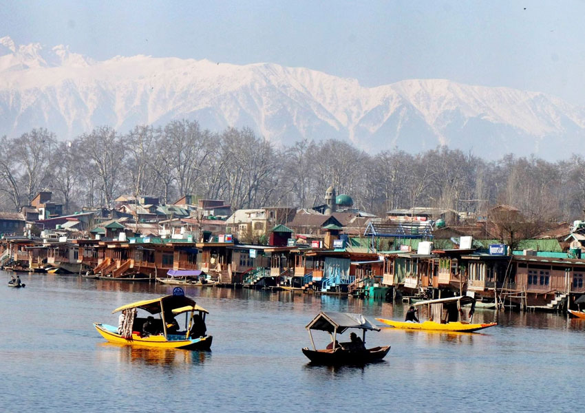Top 10 Surreal Tourist Places to Visit in Gulmarg, Jammu & Kashmir