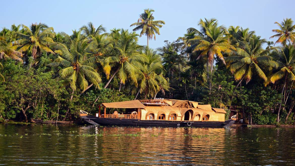Best Kerala Family Tour Package for the Holiday Season